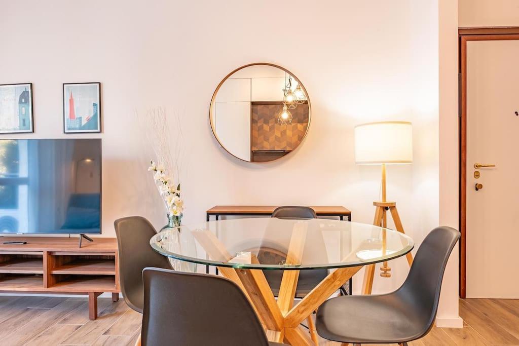 Appartement Guest Planet - Stylish Flat Bisceglie M1 à Milan Extérieur photo